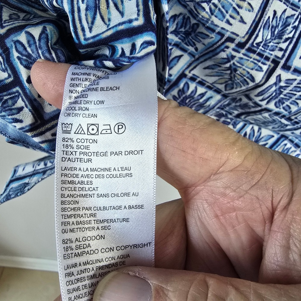 Tommy Bahama Mens XL Blue White Cotton Silk Botanical Tile Print Camp Shirt - Picture 7 of 7